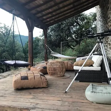 Holiday home Maison De Charme Avec Piscine Et Jacuzzi Au Dessus De La Riviere