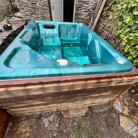 Maison De Charme Avec Piscine Et Jacuzzi Au Dessus De La Riviere *