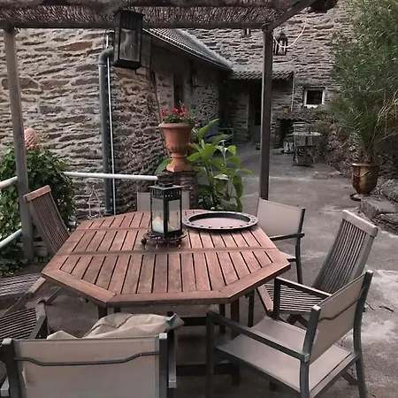 Maison De Charme Avec Piscine Et Jacuzzi Au Dessus De La Riviere Holiday home Malarce-sur-la-Thines